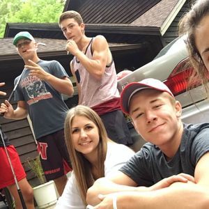 Meet your Posher, Cameron